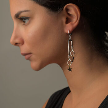 Hanging earrings1