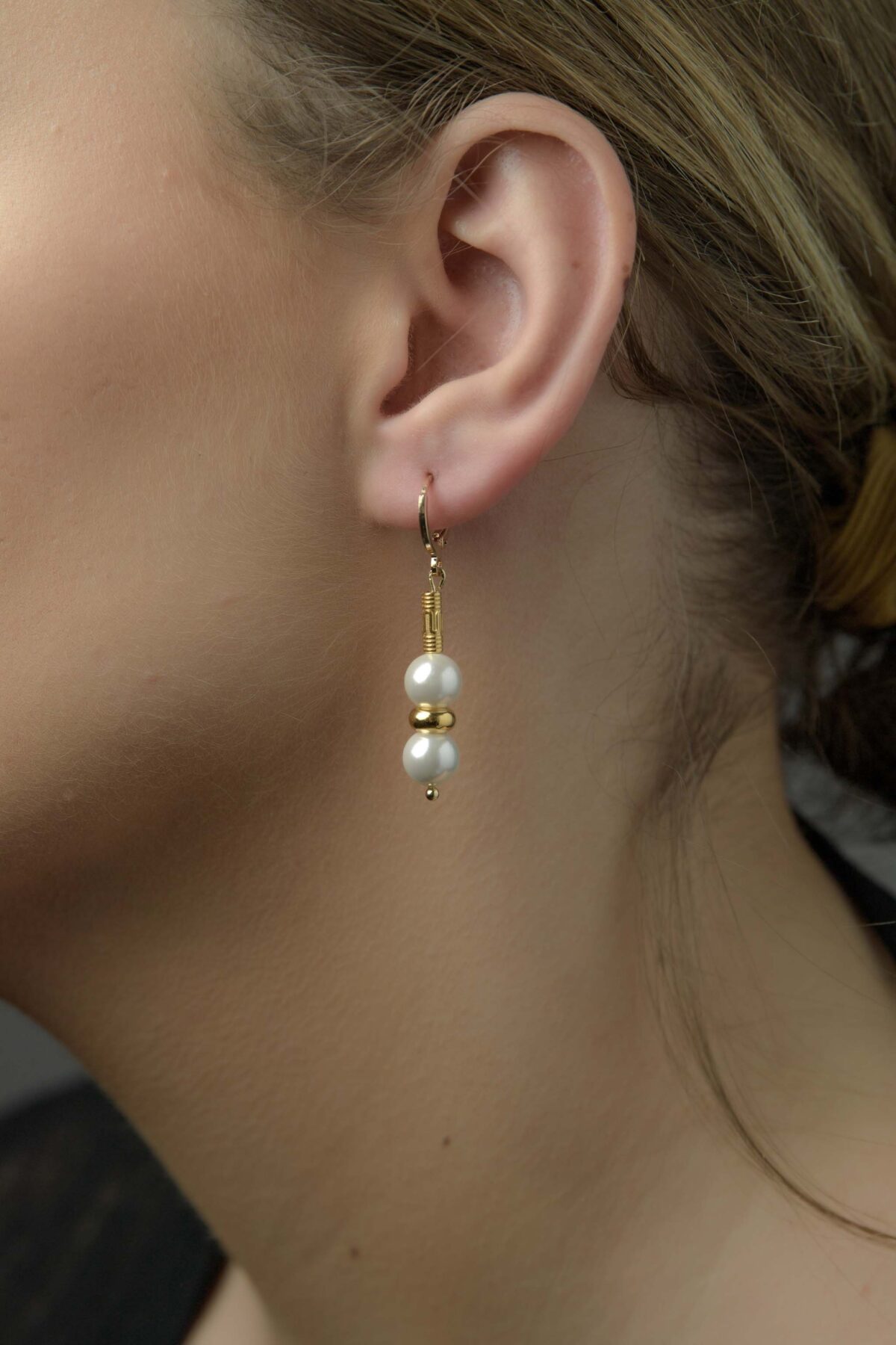 Earrings Dangling Pearls
