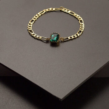 Bracelet With Gold Plated Chain And Crystal In Green Shade
