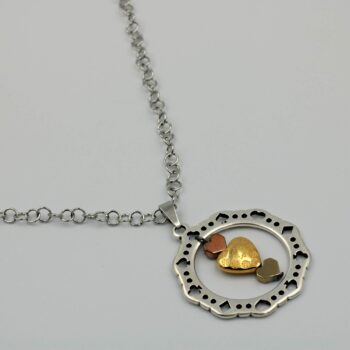 Women's Necklace with Silver Round Pattern and Hearts