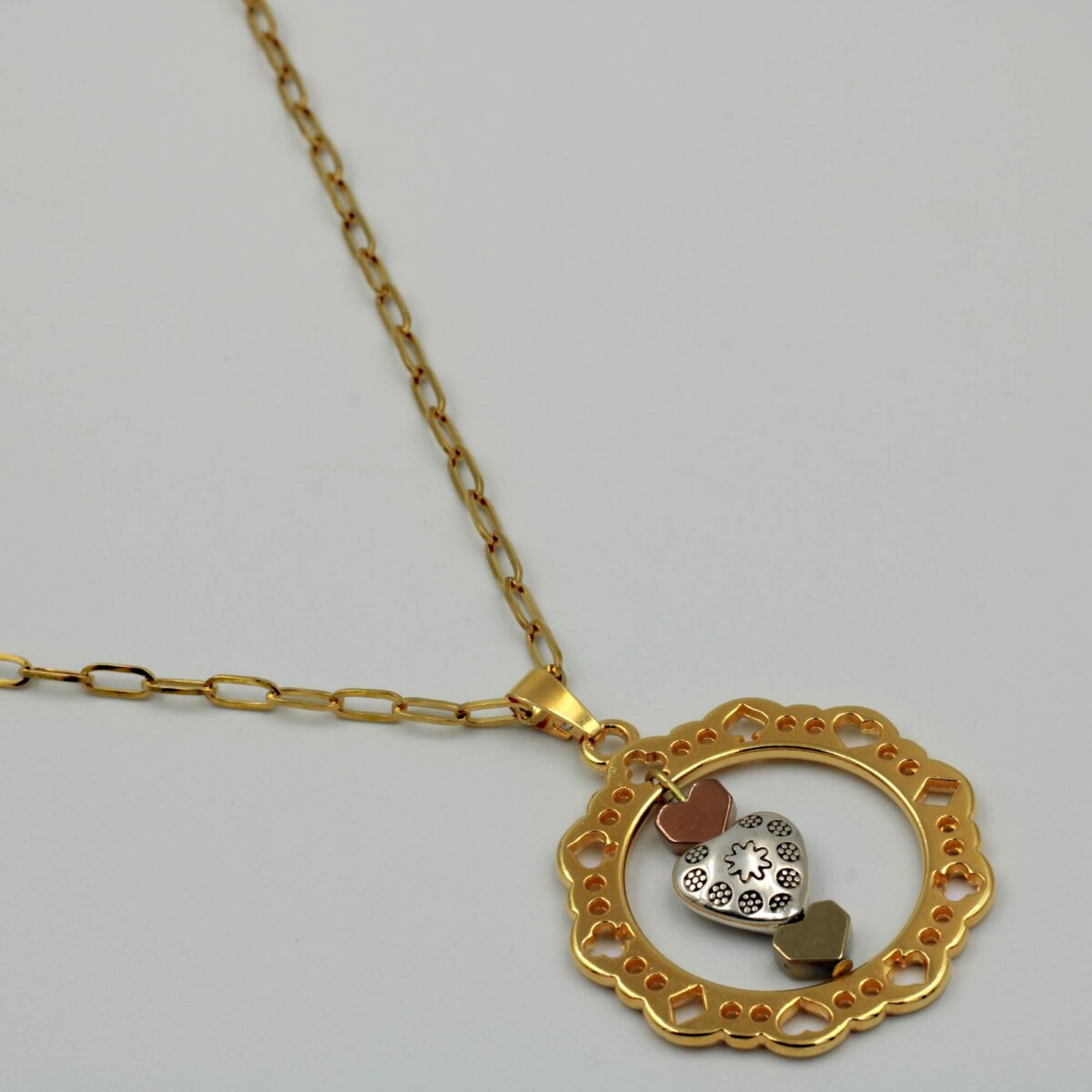 Women's Necklace with Gold Round Pattern And Hearts