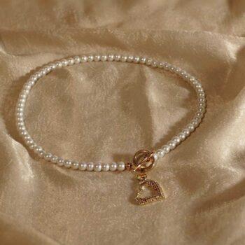 Women's Necklace With White Pearls, Gold Heart And Zircon Stones