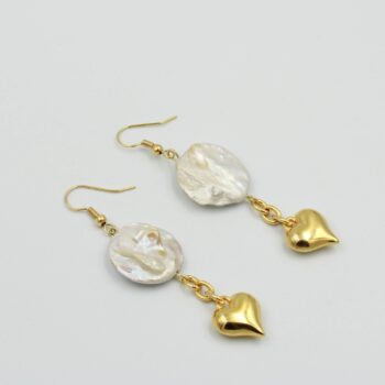 Dangle Earrings with Irregular Natural Pearl And Gold Metallic Heart